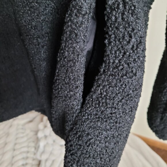 Didricksons Bibi Hooded Fleece Jacket in Black - Picture 8 of 14